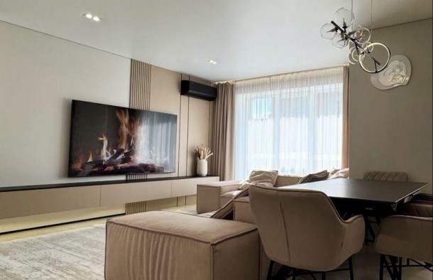 Продаж 3 кімнатної квартири з дизайнерським ремонтом, фото 4