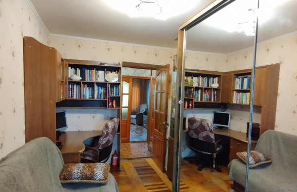 Продаж 4кімн. квартири 76 м² з меблями, пр. Моторобудівників 89 поверх, фото 13