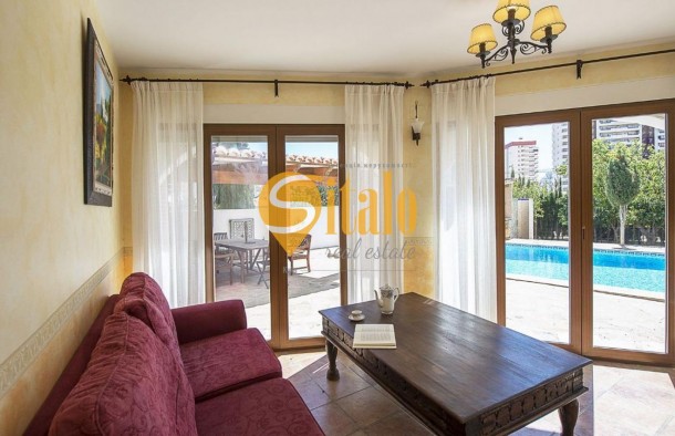 Будинок із панорамним видом на гори, Кальпе., фото 18