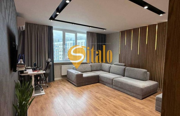 Видова 3 кімнатна квартира метро Славутич, фото 1