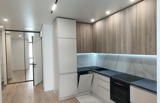 Терміновий  Продаж 2 кімнатна з ремонтом в ЖК Манхетен, фото 3