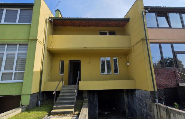 Продаж просторого таунхауса в Конопниці, фото 1