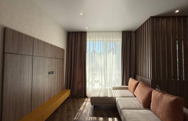 Продаж готового котеджу з дизайнерським ремонтом та меблями в Брюховичах, фото 4