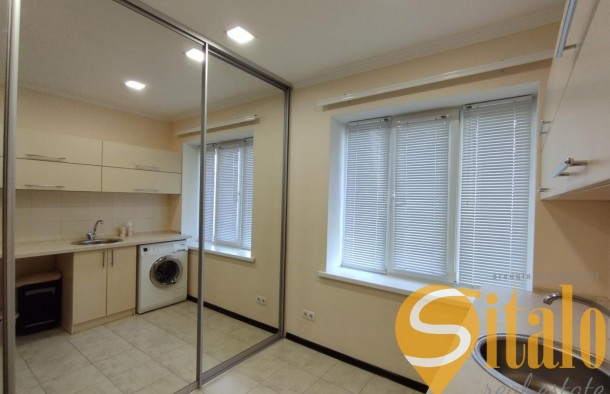 Капітальний маєток з гостьовим будинком та безпечним укриттям., фото 10