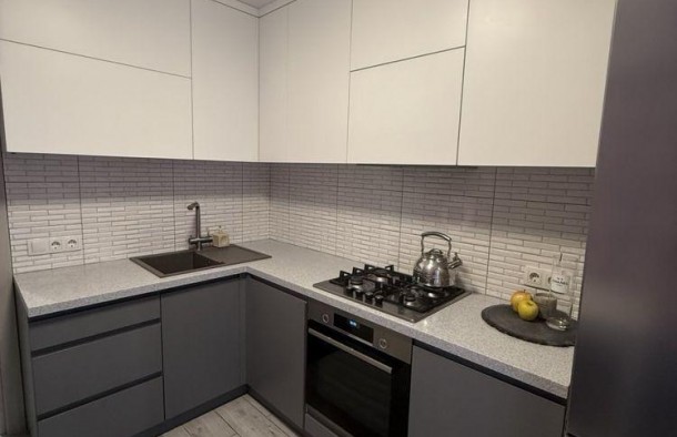 Продам 2км квартиру на 1  Південному, рн Пошти з ремонтом., фото 1