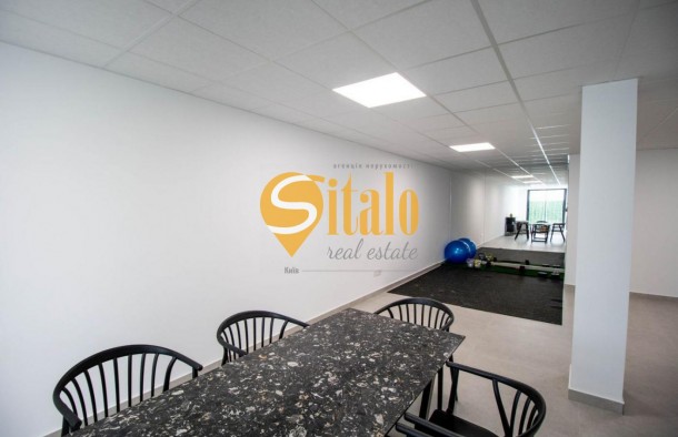 Сучасний будинок з ремонтом у Фінестраті., фото 37