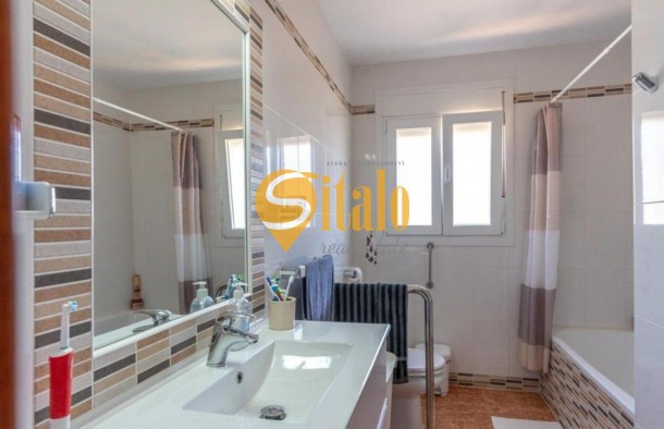 Просторий будинок з басейном у Кальпе, фото 40