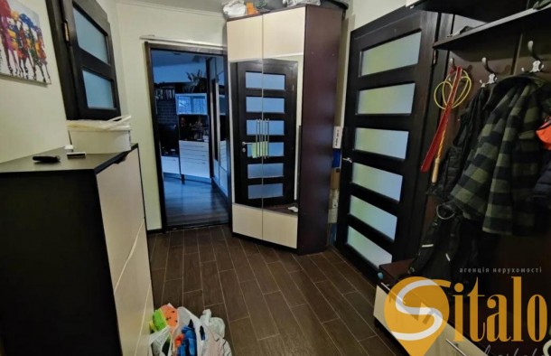 Продаж 2 кімнатної квартири з євроремонтом та меблями, місто Винники, фото 7