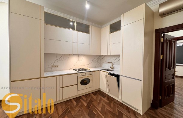 Продається ексклюзивний будинок в Центрі, фото 1