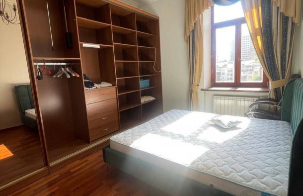 Терміново Топ ціна Продаж 4кімнатна квартира вул Предславинська 30 Печерськ, фото 3