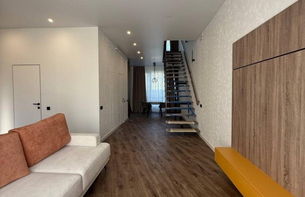 Продаж готового котеджу з дизайнерським ремонтом та меблями в Брюховичах, фото 7