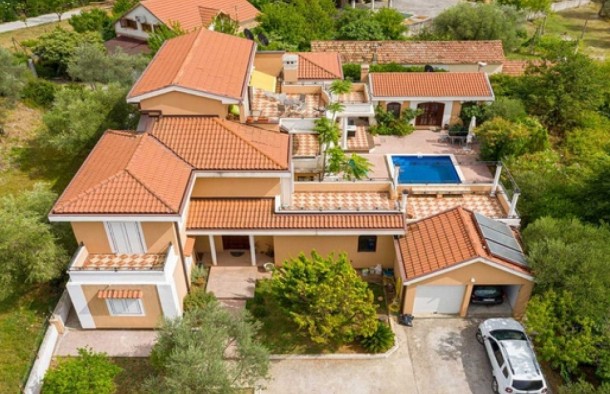 Продаж вілл і будинків в Чорногорії в Кавачі kv01174. 4bd_s3560, фото 8