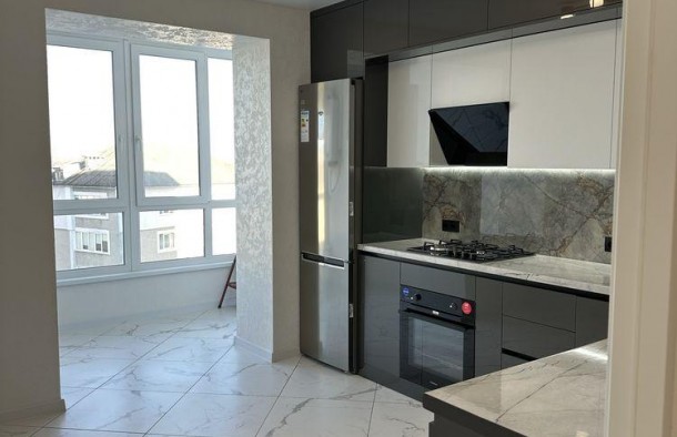 2 кім квартира з ремонтомОпришівська слобода м.ІваноФранківськ, фото 1