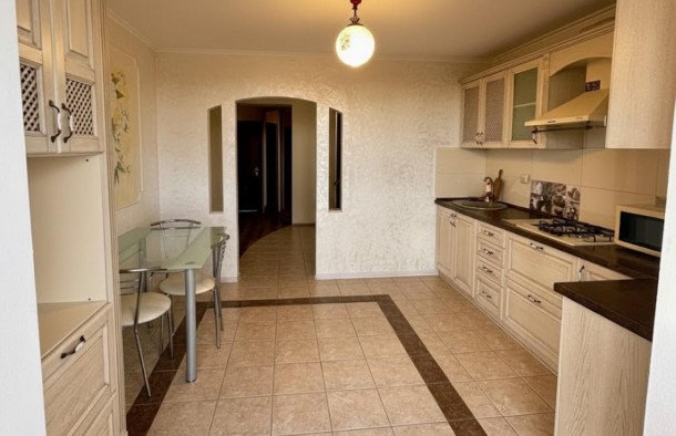 Продається простора 3 кім. квартира Постанови, фото 1