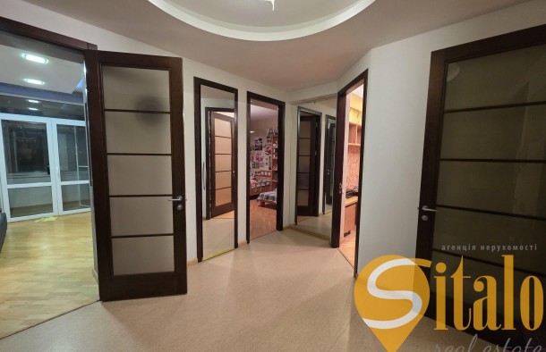 Продаж 4х кімн. повнометражної квартири вул. Миру., фото 6