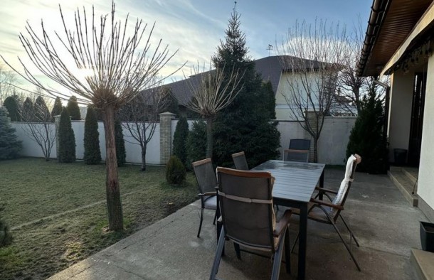 Продається затишний будинок з закритою територією, фото 3