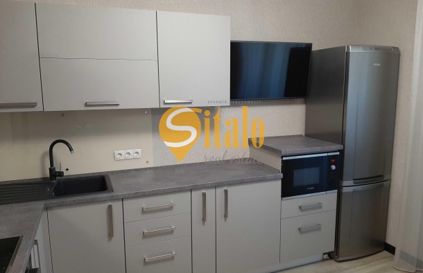 Простора 1кімн. квартира 50м2, Лівобережна, поруч Русанівська Гавань, фото 1