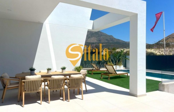 Сучасний будинок з ремонтом у Фінестраті., фото 6