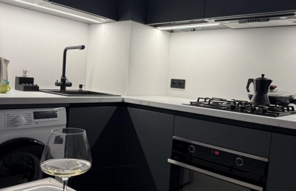 Продається 3к квартира по вул. Залізнична в Олександрівському районі Запоріжжя, фото 1