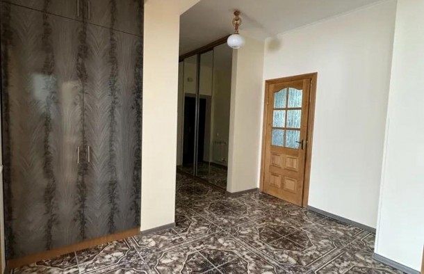 Продаж  Квартира  вул. Єфремова Сергія, Центр, Львів, фото 3