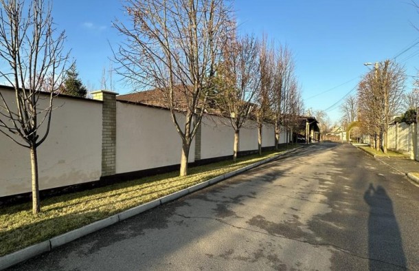 Продається затишний будинок з закритою територією, фото 2