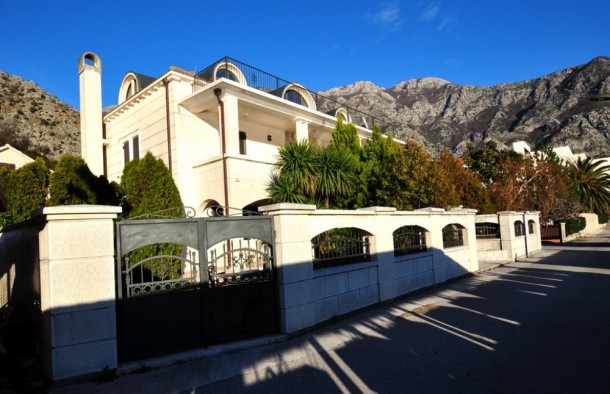 Продаж будинку в Чорногорії в Рісані Rs39.v3bd_s660, фото 1