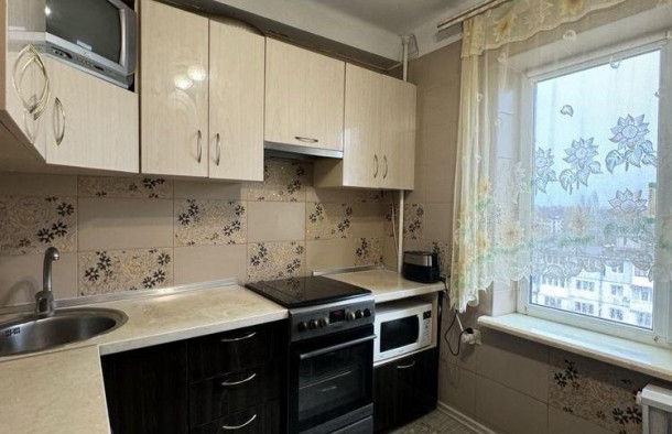 Трикімнатна в районі Раута,космос, у гарному стані., фото 2