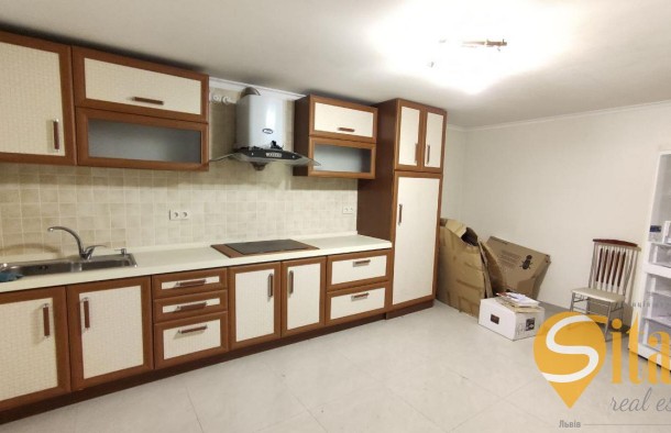 4 кімнатний будинок з ремонтом в Брюховичах, фото 9