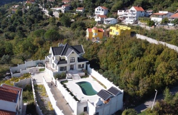 Продаж вілл і будинків в Чорногорії в Марковичі mr01256.4bd_s3449, фото 2