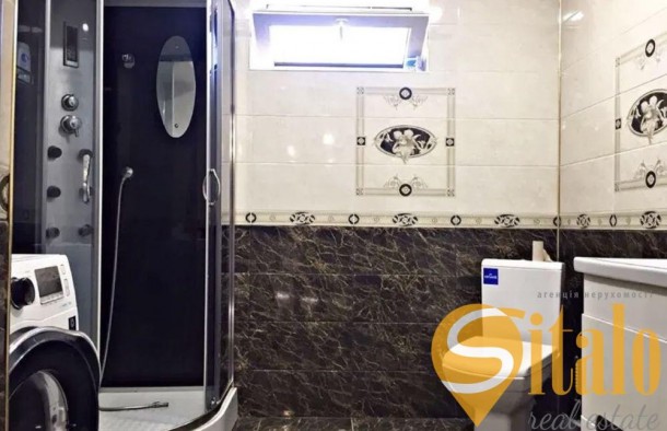 ТЕРМОБУДИНОК ПОРУЧ З ЦЕНТРОМ МІСТА, фото 12