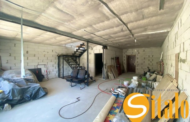 Будиноктаунхаус з підвалом та гаражем  біля лісу та озера в Креничах, фото 3