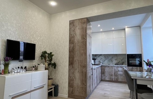Продаж 2х кімнт. квартири проспект Соборний, район Сталеварів., фото 2