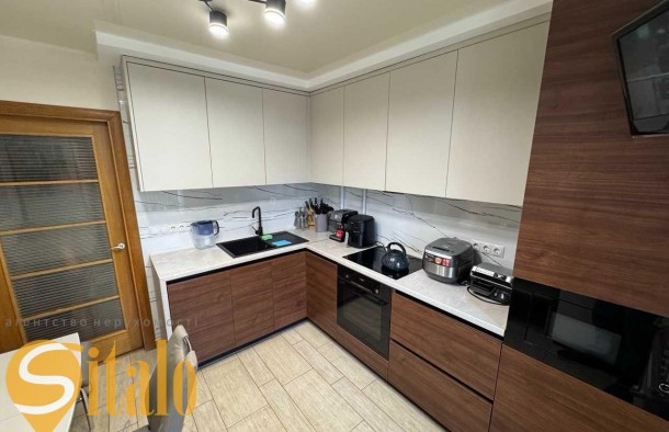 Терміново Продаж 3 кім квартири в центрі з меблями і технікою, фото 1