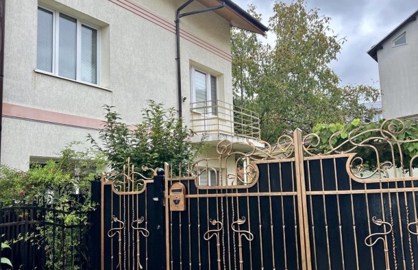 3 поверховий елітний будинок вулиця Академіка Рудницького, Львів, фото 2