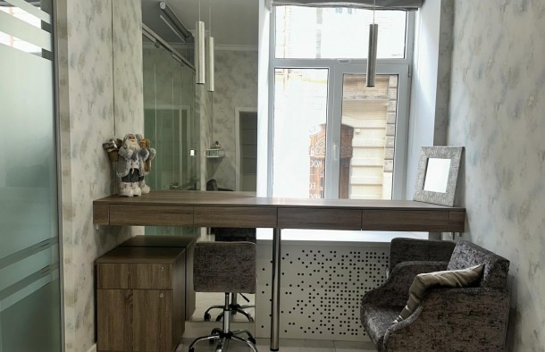 Комерційне приміщення в історичному центрі по вулиці Омеляна Поповича міста Львова, фото 6