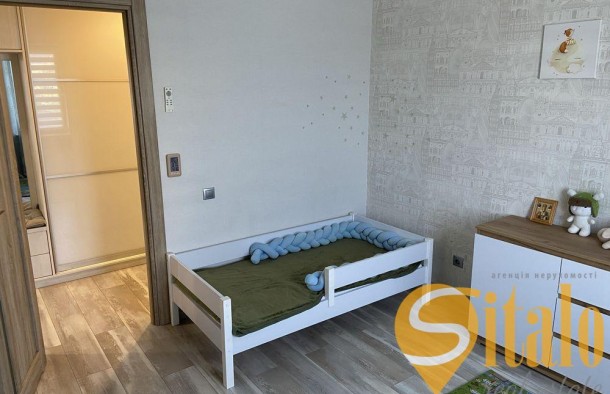 Трикімнатна з  ремонтом та меблями., фото 5