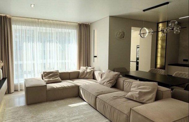 Продаж 3 кімнатної квартири з дизайнерським ремонтом, фото 1