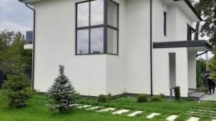 Продаж  Будинок  Незалежності, Брюховичі