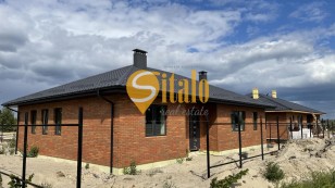 Одноповерховий будинок з повним пакетом документів на закритій території, Осокорки