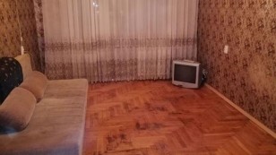 Продаж 2х комнт. квартири вул. Українська.