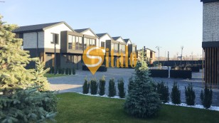 Сучасний будинок таунхаус з генераторм еОселя в Романкові, Новообухівський напрямок, 2 поверхи, 3 кімнати.