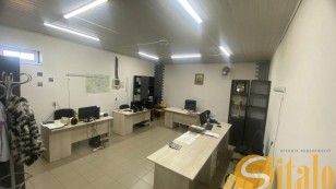 Продається виробничоскладське приміщення поруч залізнична колія в м.Радехів Львівської обл