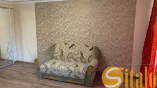 Однокімнатна квартира з євроремонтом біля ДК Орбіта.