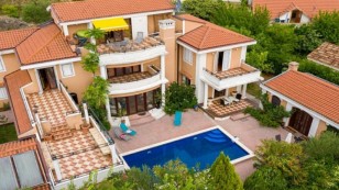 Продаж вілл і будинків в Чорногорії в Кавачі kv01174. 4bd_s3560