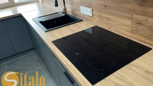 Продається 1 кімнатна  квартира з ремонтом.