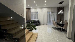 Продаж таунхауса в Солонці, Львівська область. Львів.