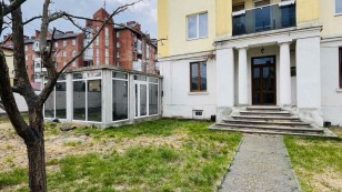 Частина будинку з власною земельною ділянкою у малоквартирному цегляному будинку, розташованому по вулиці Куликівська бічна Сахарова, Княгині Ольги, місто Львів