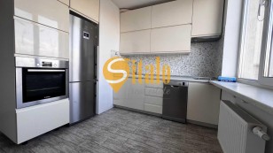 Простора 2кімнатна квартира у ЖК НовоДеміївський, поруч метро.