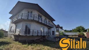 Продажа 2 поверхового будинку на ділянці  7.3 сотки, 360 кв. м, 6 комнат