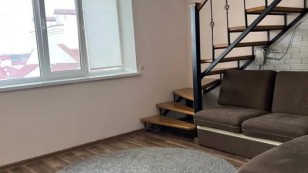 Дворівнева 3 кім квартира з ремонтомПозитрон